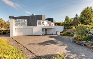 Seaview House - Reykjavik, Iceland