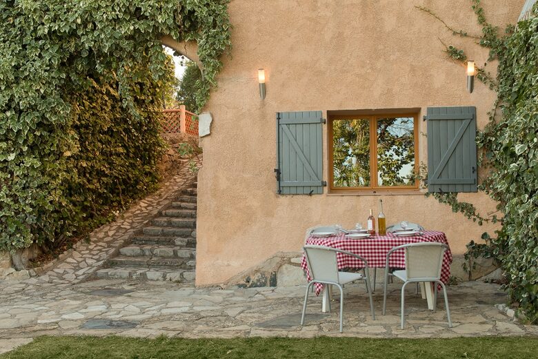 Beautiful French Farmhouse in Provence - Aups, France