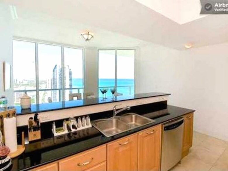 Sunny Isles Oceanfront Luxury - Sunny Isles Beach, Miami, Florida