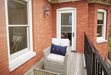 Niagara Vineyard Estate House - Niagara, Canada