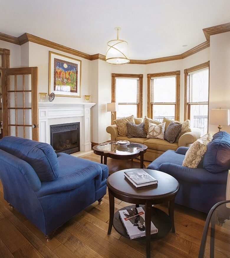 Niagara Vineyard Estate House - Niagara, Canada