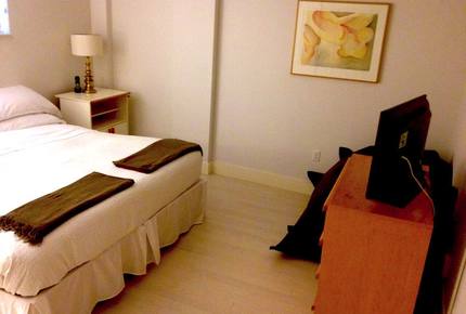 Miami Beach, Mid-Beach  Large 2BR  Beach Front on Collins Ave. -  Comfortably Sleeps 4-6 - Miami Beach, Florida