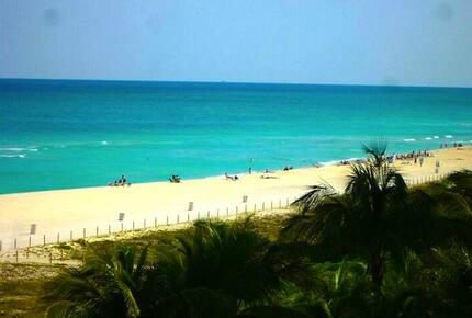 Miami Beach, Mid-Beach  Large 2BR  Beach Front on Collins Ave. -  Comfortably Sleeps 4-6 - Miami Beach, Florida