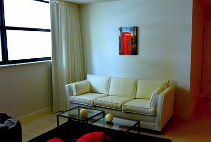 Miami Beach, Mid-Beach  Large 2BR  Beach Front on Collins Ave. -  Comfortably Sleeps 4-6 - Miami Beach, Florida