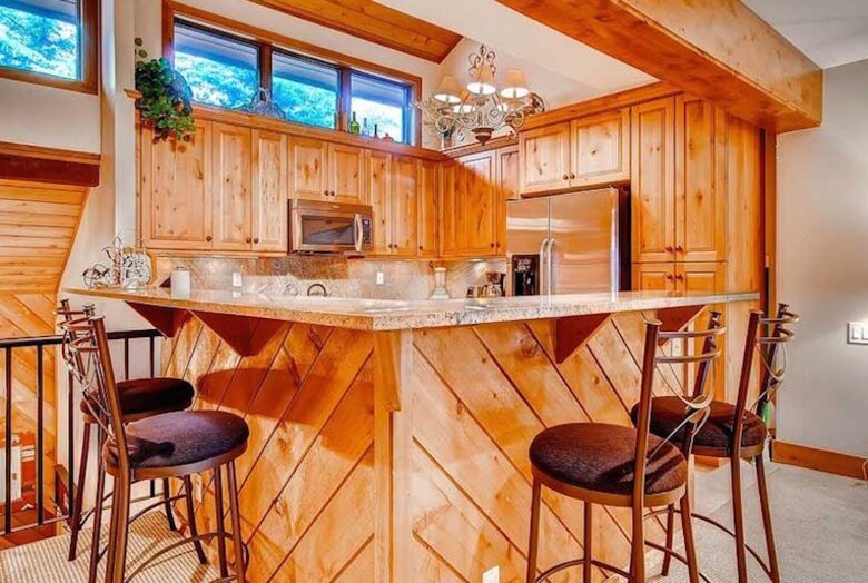 Ridgepoint Townhomes at Beaver Creek, Three Bedroom Residence - Avon, Colorado