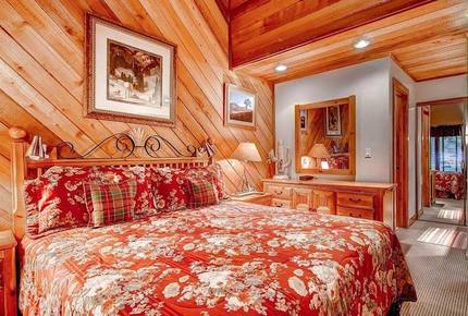 Ridgepoint Townhomes at Beaver Creek, Three Bedroom Residence - Avon, Colorado