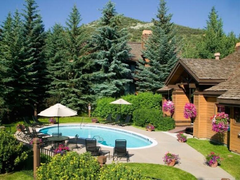 Ridgepoint Townhomes at Beaver Creek, Three Bedroom Residence - Avon, Colorado