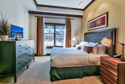 2 Bedroom Lake Tahoe Residence with Ritz Resort Amenities - Truckee, California