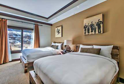 2 Bedroom Lake Tahoe Residence with Ritz Resort Amenities - Truckee, California