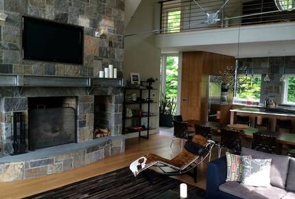 Stratton Mountain Contemporary Home - Winhall, Vermont