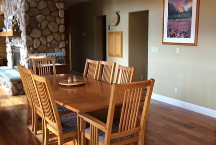 Lakefront Yosemite Mountain Getaway - Yosemite Bass Lake, California