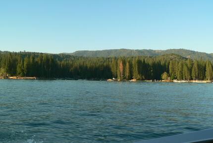 Lakefront Yosemite Mountain Getaway - Yosemite Bass Lake, California