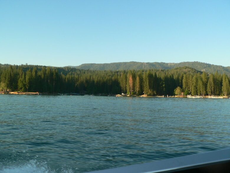 Lakefront Yosemite Mountain Getaway - Yosemite Bass Lake, California