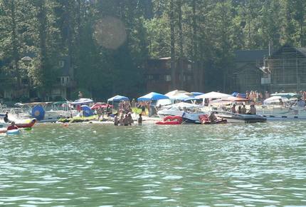 Lakefront Yosemite Mountain Getaway - Yosemite Bass Lake, California