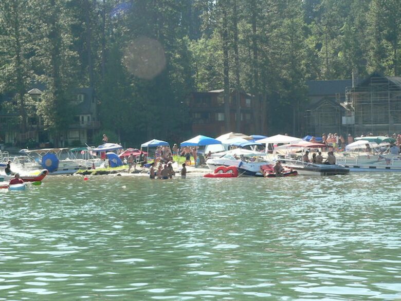 Lakefront Yosemite Mountain Getaway - Yosemite Bass Lake, California