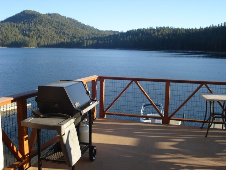 Lakefront Yosemite Mountain Getaway - Yosemite Bass Lake, California