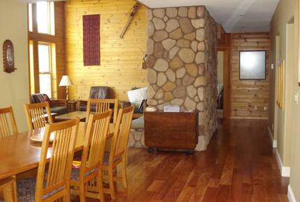 Lakefront Yosemite Mountain Getaway - Yosemite Bass Lake, California