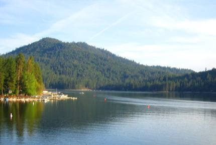 Lakefront Yosemite Mountain Getaway - Yosemite Bass Lake, California