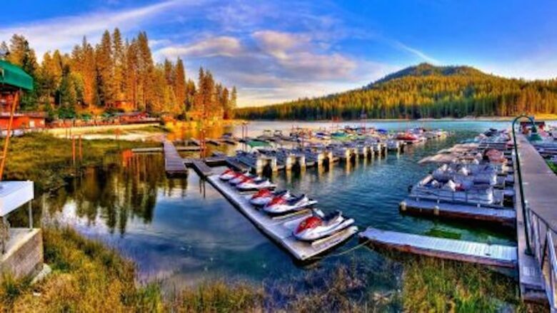 Lakefront Yosemite Mountain Getaway - Yosemite Bass Lake, California