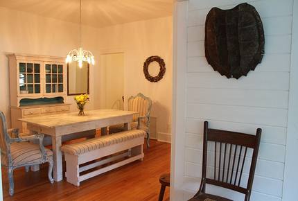 1920s Lake Cottage with Resort Amenities - Yalaha, Florida