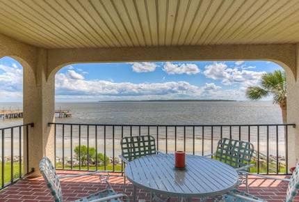 Oceanfront St Simons Village Condo - St Simons Island, Georgia