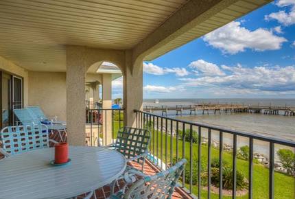 Oceanfront St Simons Village Condo - St Simons Island, Georgia