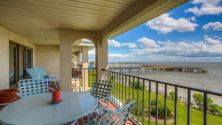 Oceanfront St Simons Village Condo - St Simons Island, Georgia