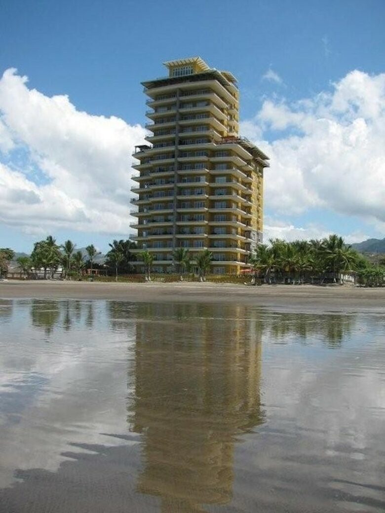 Vista Las Palmas - 3 Bedroom Residence - Jaco, Costa Rica