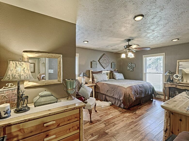 Texas Lake House Getaway - Coldspring, Texas