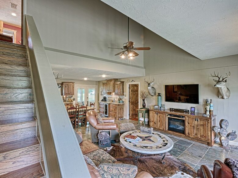 Texas Lake House Getaway - Coldspring, Texas