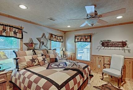 Texas Lake House Getaway - Coldspring, Texas