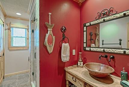 Texas Lake House Getaway - Coldspring, Texas