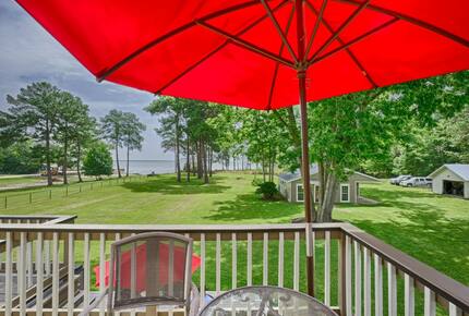 Texas Lake House Getaway - Coldspring, Texas