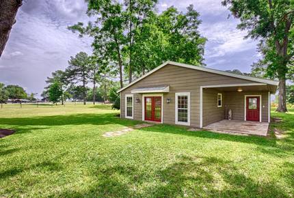 Texas Lake House Getaway - Coldspring, Texas