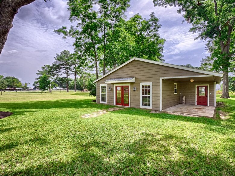 Texas Lake House Getaway - Coldspring, Texas