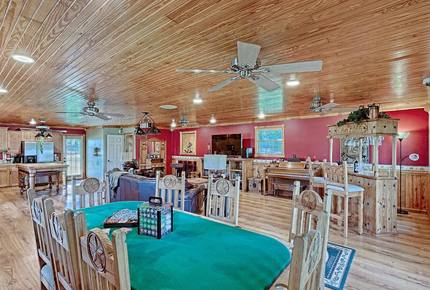 Texas Lake House Getaway - Coldspring, Texas