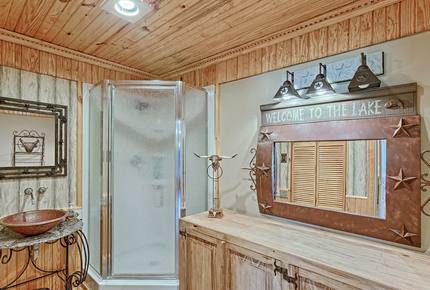 Texas Lake House Getaway - Coldspring, Texas