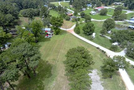 Texas Lake House Getaway - Coldspring, Texas