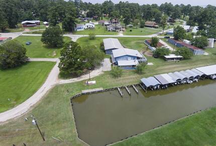 Texas Lake House Getaway - Coldspring, Texas