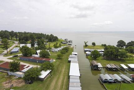 Texas Lake House Getaway - Coldspring, Texas