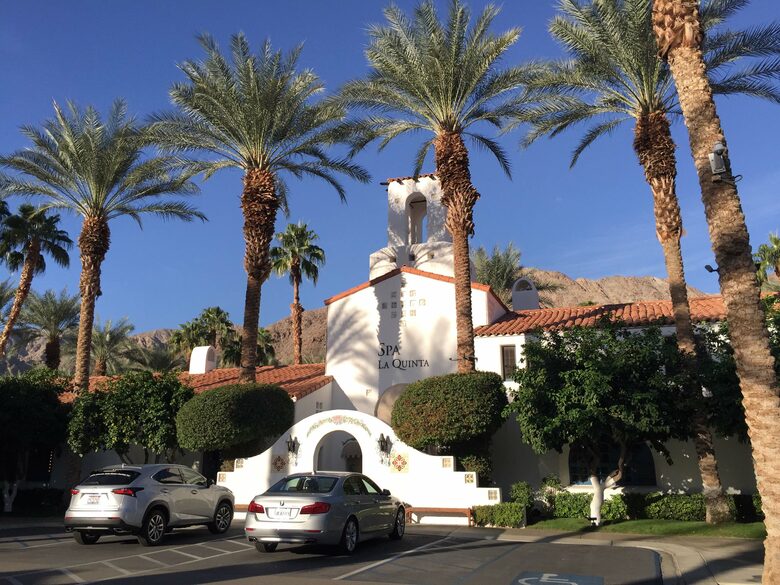 La Quinta Spa a short stroll away