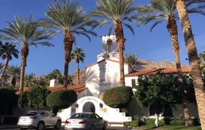 La Quinta Spa a short stroll away