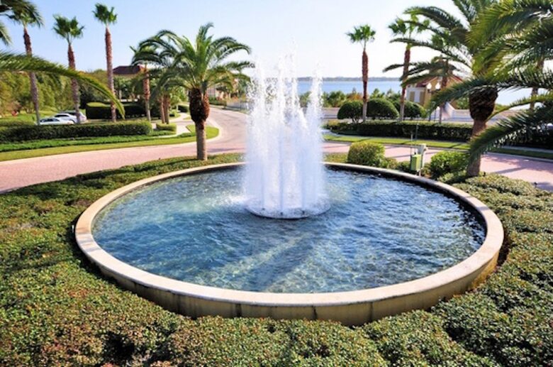 Orlando Lakefront Luxury near Universal and Disney - Orlando, Florida