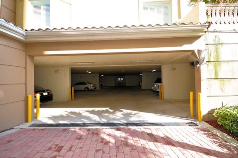 Orlando Lakefront Luxury near Universal and Disney - Orlando, Florida