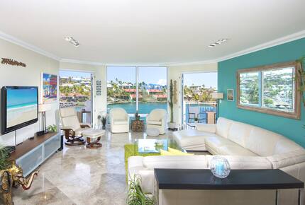 Harbor Haven, The Lighthouse at Oyster Bay - Oyster Pond, Sint Maarten (Dutch part)