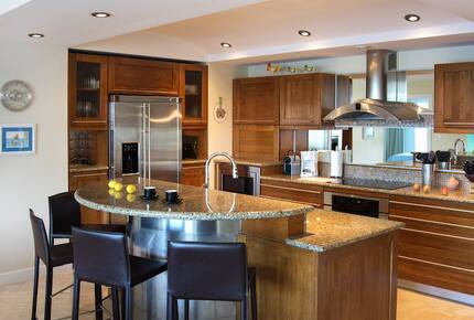 Harbor Haven, The Lighthouse at Oyster Bay - Oyster Pond, Sint Maarten (Dutch part)