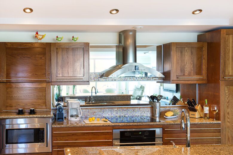 Harbor Haven, The Lighthouse at Oyster Bay - Oyster Pond, Sint Maarten (Dutch part)