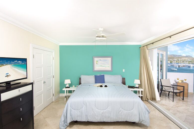 Harbor Haven, The Lighthouse at Oyster Bay - Oyster Pond, Sint Maarten (Dutch part)