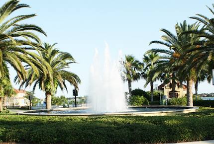 Orlando Lakefront Luxury near Universal and Disney - Orlando, Florida