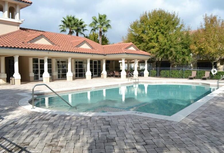 Orlando Lakefront Luxury near Universal and Disney - Orlando, Florida